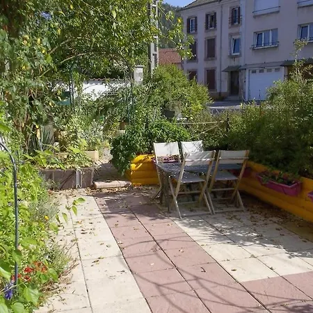 L'escaled - Flat + Arcade *