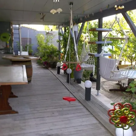 L'escaled - Flat + Arcade *