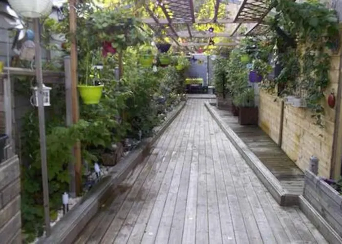 L'escaled - Flat + Arcade 公寓